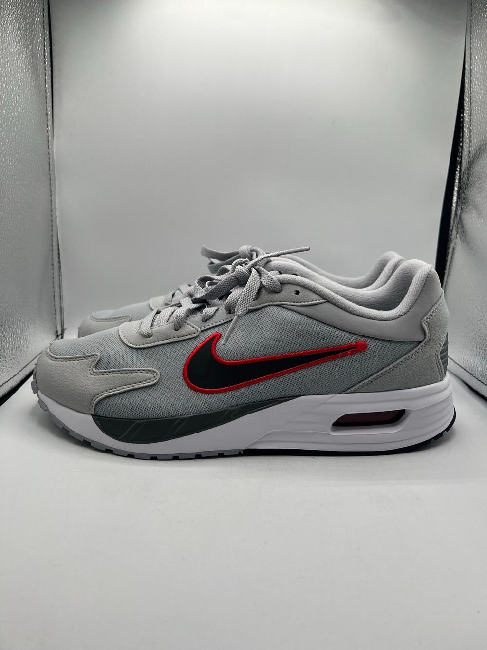 Nike Air Max Solo “Wolf Grey University Red” size 10 men’s
